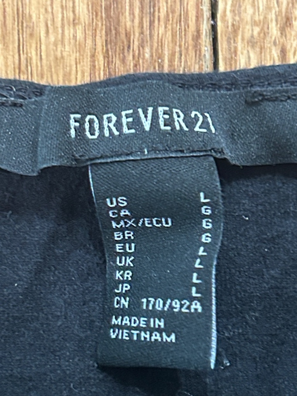 Forever 21 Black Ribbed High Neck Cropped Tank sz Large - Picture 3 of 3